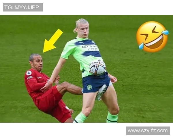 足球明星与孩子们的搞笑互动视频让你捧腹大笑的欢乐时刻