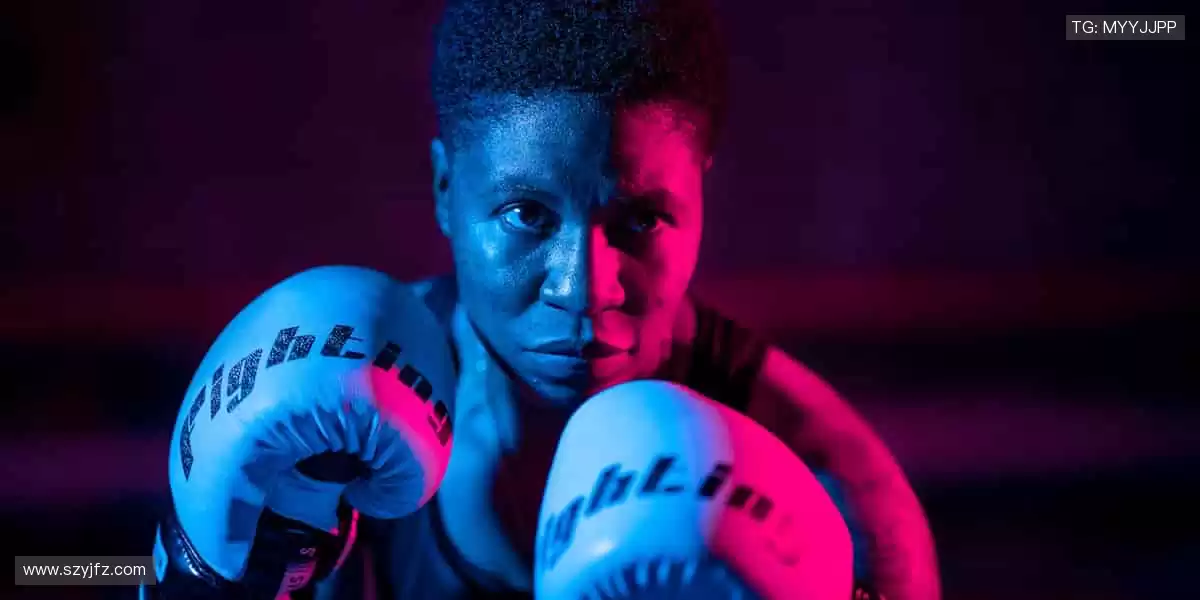 定制你的主队战袍，让支持更有态度！👕❤️